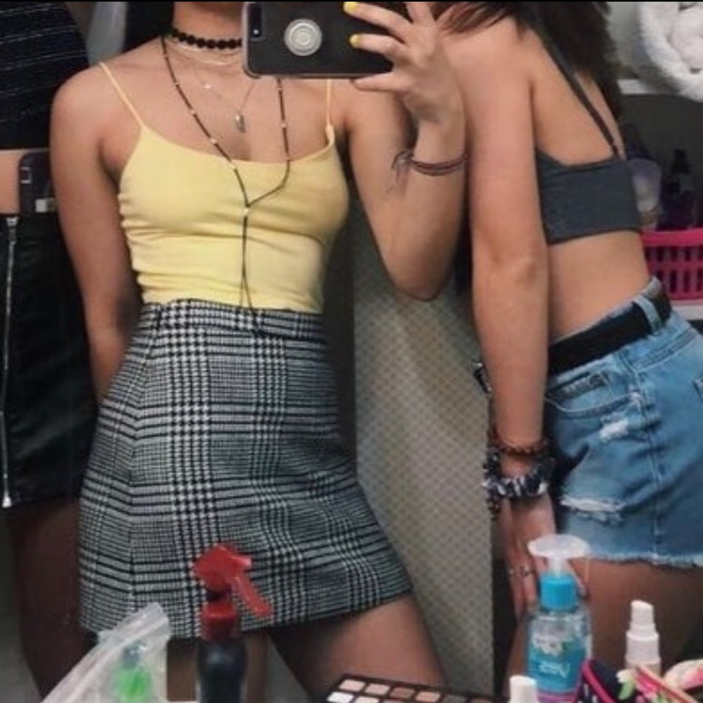 Houndstooth mini skirt